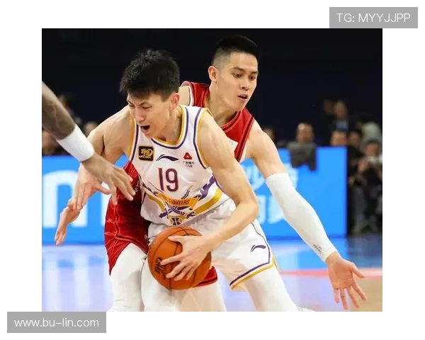 刘晓宇的篮球之路：从青涩少年到职业球员的成长历程与挑战